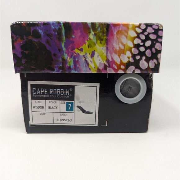 Cape Robbin Wisdom Black Clear Strappy Chunky Heel Sandals Size 7 In Box - Picture 2 of 8